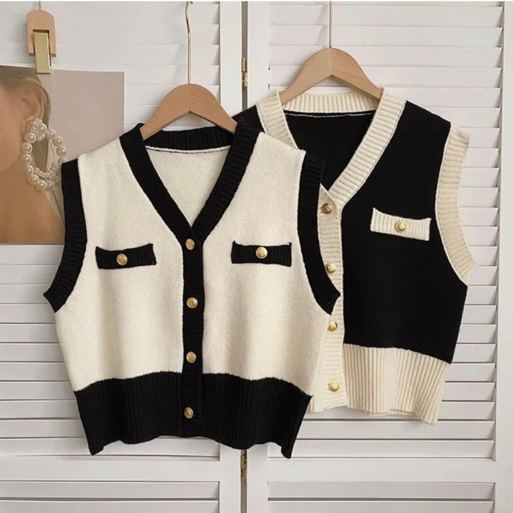 NWOT Caitie Black White Contrast Sweater Vest